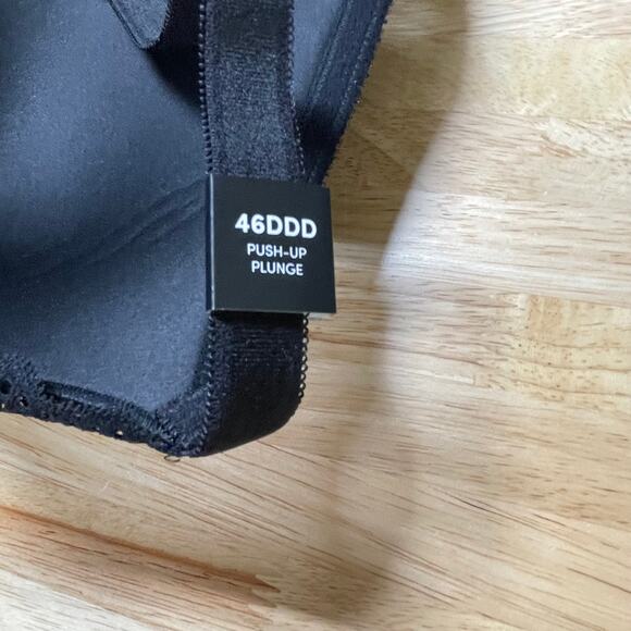 Torrid NWT Plunge Push-Up Lace Straight Back Bra Black Size 46DDD Convertible - Picture 7 of 11